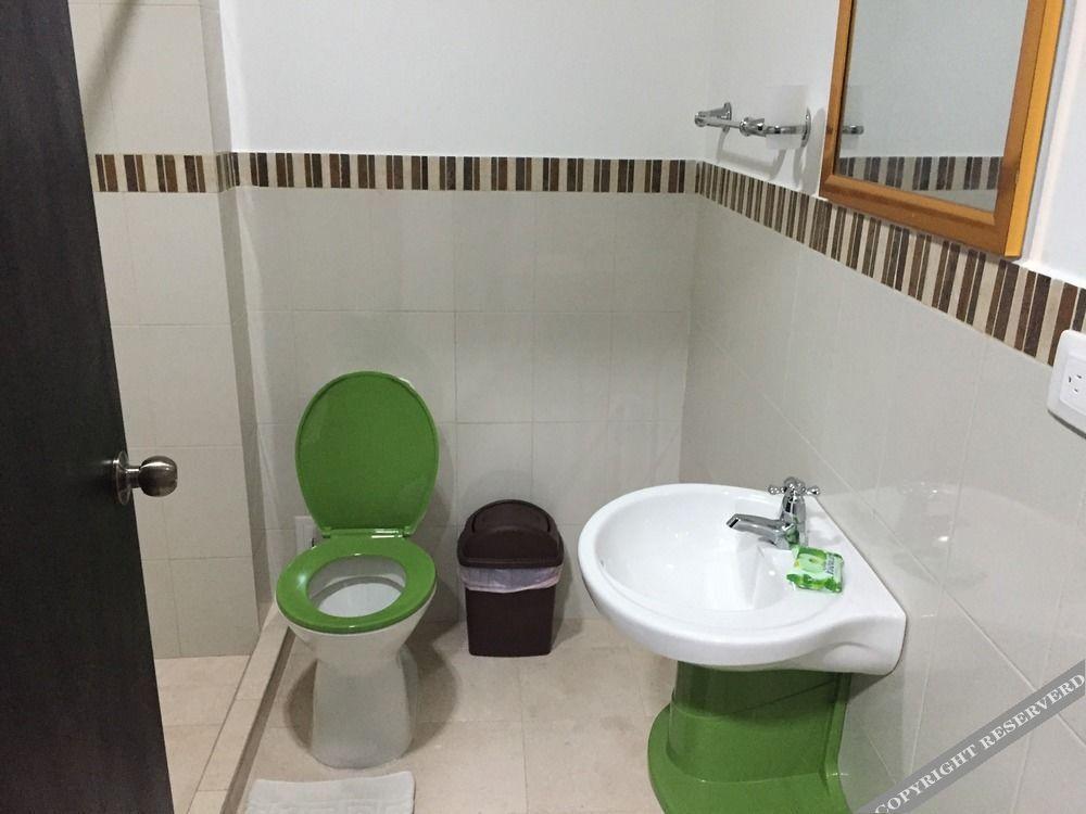 Hostal Central Beach San Andrés Zewnętrze zdjęcie