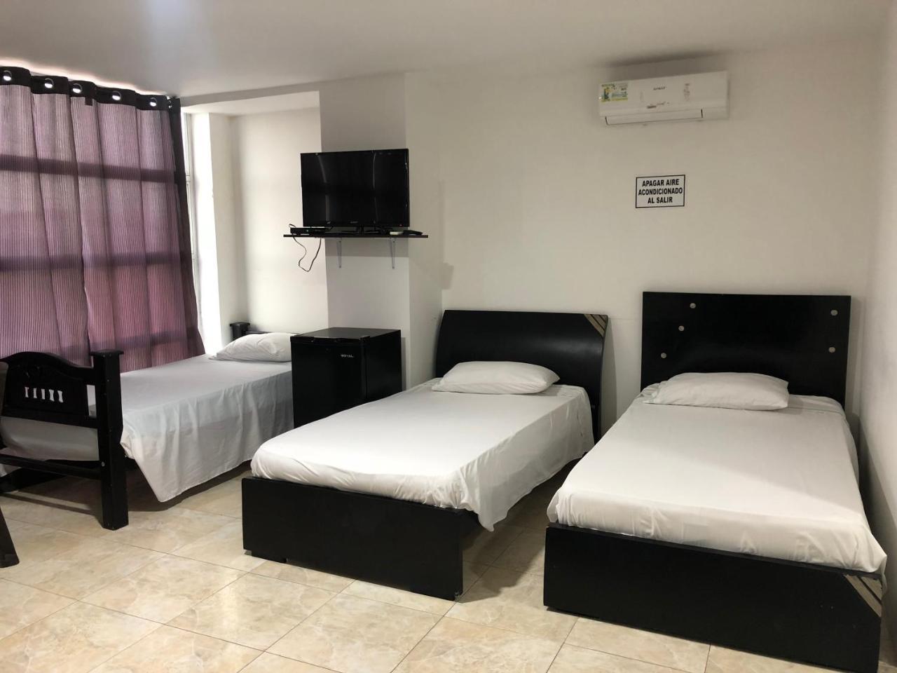 Hostal Central Beach San Andrés Zewnętrze zdjęcie